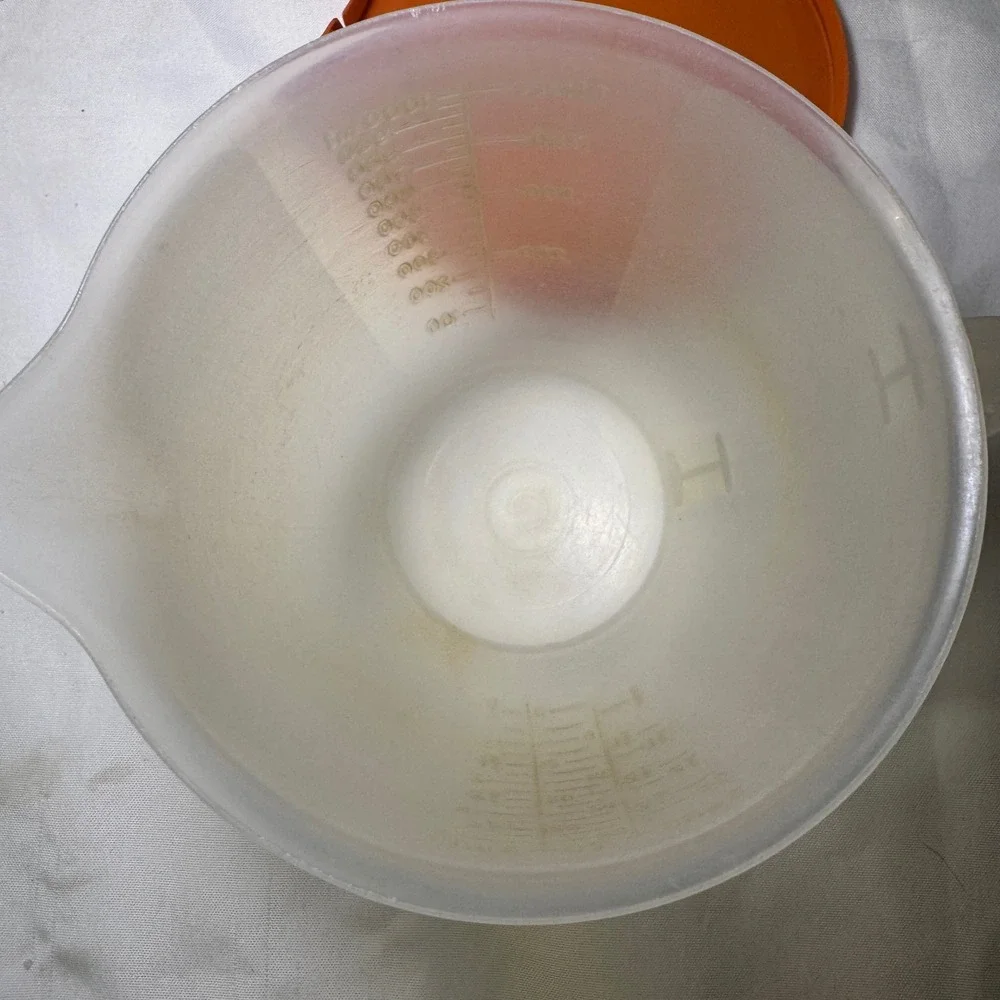 Vintage Tupperware Mix-N-Stor 4 Cup Measuring Pitcher Orange Lid 1 Liter 32 oz
